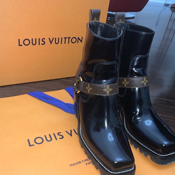 Louis Vuitton boots - Picture 3 of 6